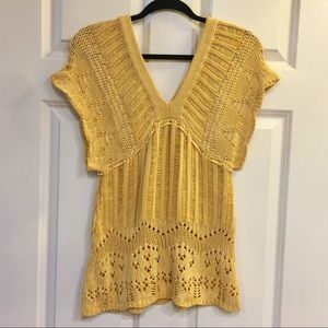 Gorgeous KIMCHI & BLUE crochet top